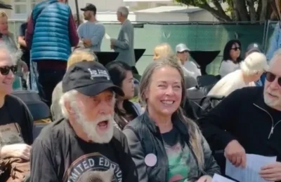 Actorul din Mary Poppins a implinit 100 de ani. Secretul sau a uimit pe toata lumea