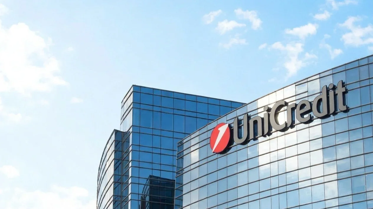 Decizia care schimba piata bancara. UniCredit accepta o gaura de 3 miliarde de euro