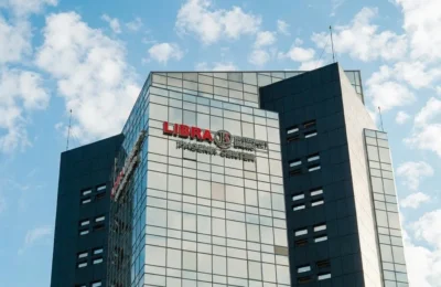 O bancă din România aruncă piața în aer. Cardul de credit cu dobândă de 10% se ia în 2 minute