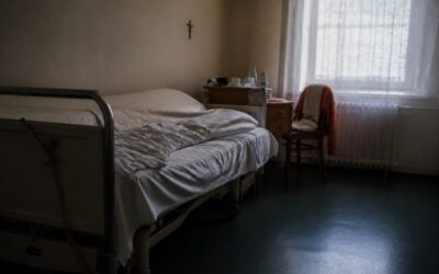 401 vârstnici decedați și peste 13 milioane de lei anchetați de DIICOT într-un dosar din Bihor