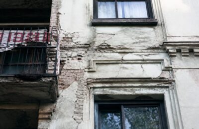 207 cazări turistice din București au fost listate ilegal în clădiri cu risc seismic maxim