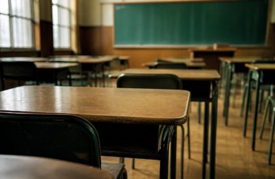 38% dintre profesorii din România se gândesc frecvent să plece din învățământ