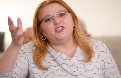 Diana Șoșoacă a fost trimisă în judecată pentru patru acuzații de lipsire de libertate