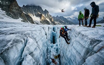 Doi alpiniști români au murit după o cădere de 20 de metri într-o crevasă pe Gran Paradiso