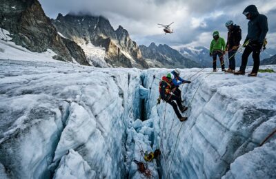 Doi alpiniști români au murit după o cădere de 20 de metri într-o crevasă pe Gran Paradiso