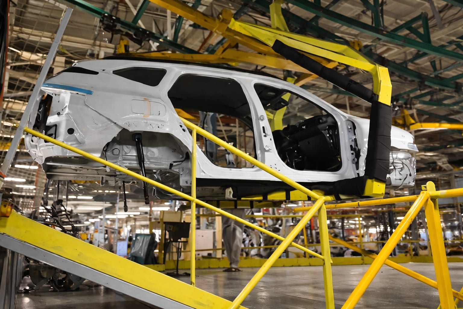 Industria auto din România a pierdut 18.100 de angajați în 16 luni și a coborât la minimul din 2012