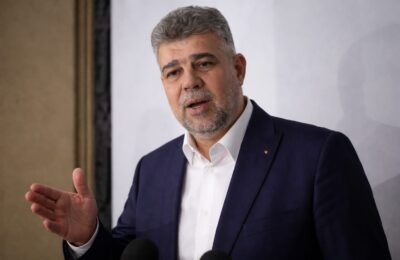 Marcel Ciolacu a fost fotografiat în Italia la aceeași masă cu Ionel Arsene și a refuzat explicații