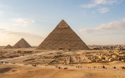 Marea Piramidă din Giza a rezistat cutremurelor datorită unei frecvențe de vibrație între 2,0 și 2,6 Hertzi