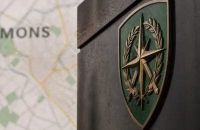 O stagiară canadiană a fost arestată la sediul militar NATO din Belgia sub acuzația de spionaj