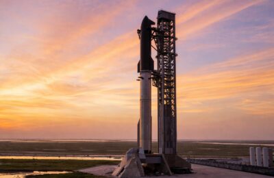 Starship a revenit controlat în atmosferă și a lansat 20 de sateliți Starlink