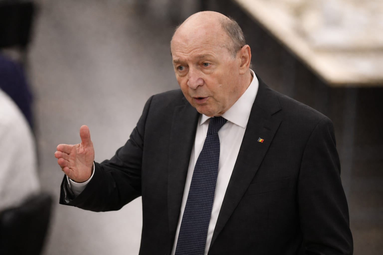 Traian Băsescu spune că dronele rusești testează reacția României