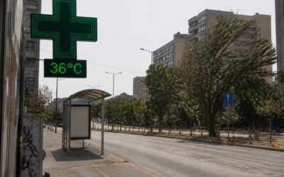 Cod galben de caniculă și vijelii marți în România. Maxime de 36 de grade în sud-est și vânt de 90 km/h în restul țării