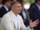 Fostul campion mondial Lucian Bute donează obiecte de carieră Muzeului Național de Istorie