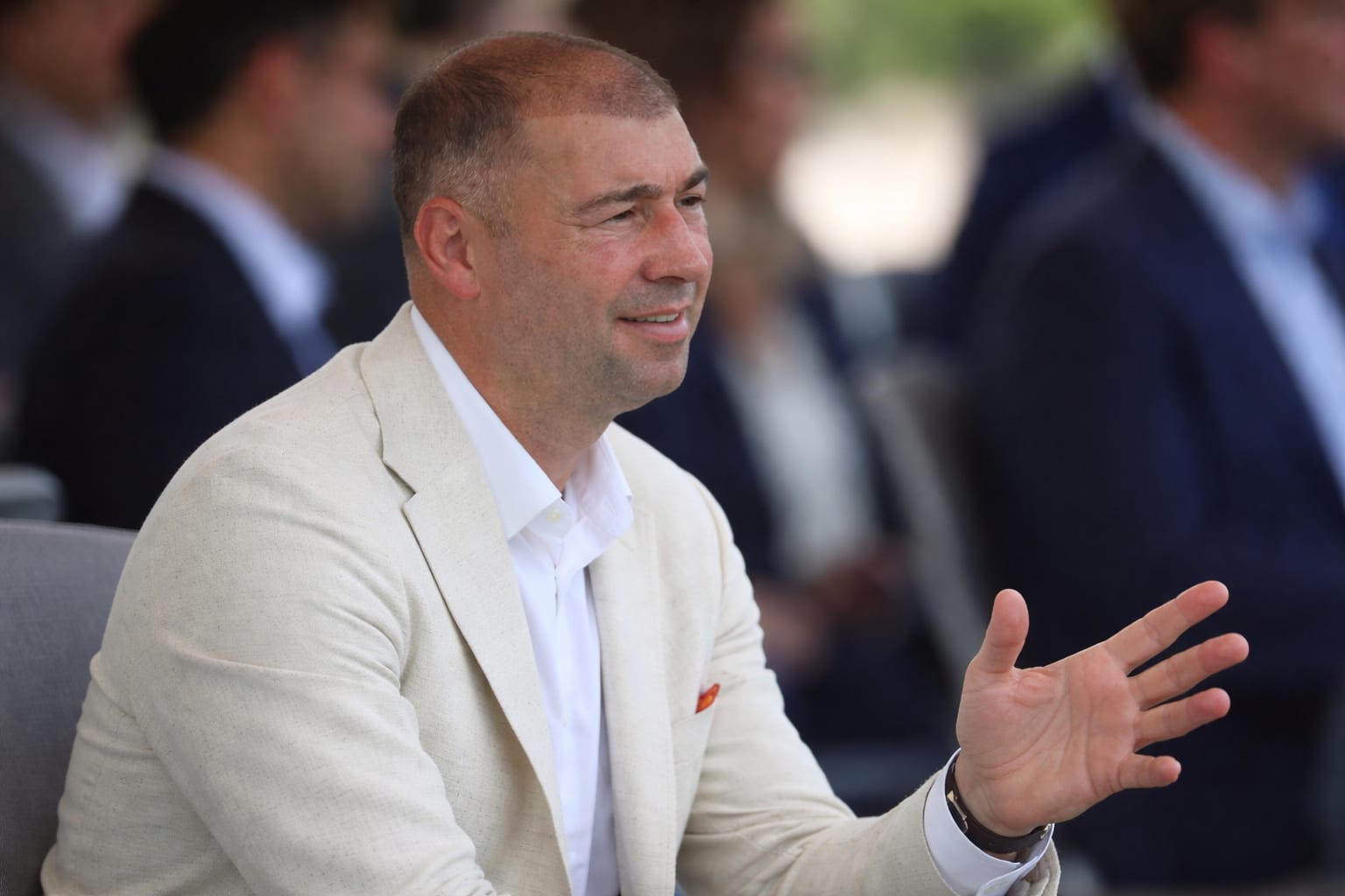 Fostul campion mondial Lucian Bute donează obiecte de carieră Muzeului Național de Istorie