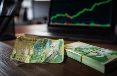 Salariul mediu net a crescut la 5.684 de lei în mai, dar numărul de angajați a scăzut