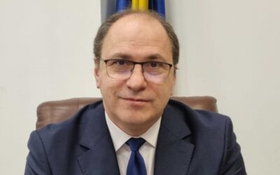 Mihai Dimian spune că în clasa fiului său sunt 30 de elevi, deși legea prevede cel mult 24 în primar