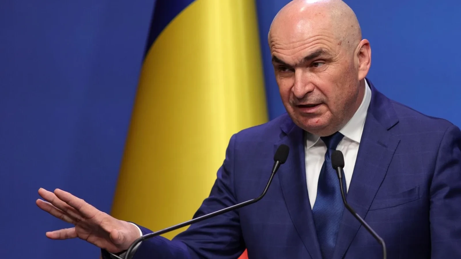Bărbat în timpul întâlnirii conspirative